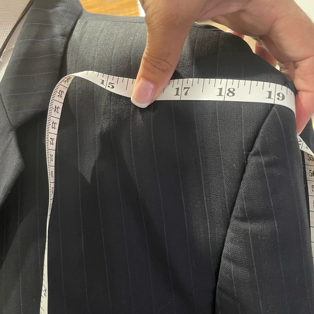 CALVIN KLEIN SUIT JACKET - Picture 11 of 11